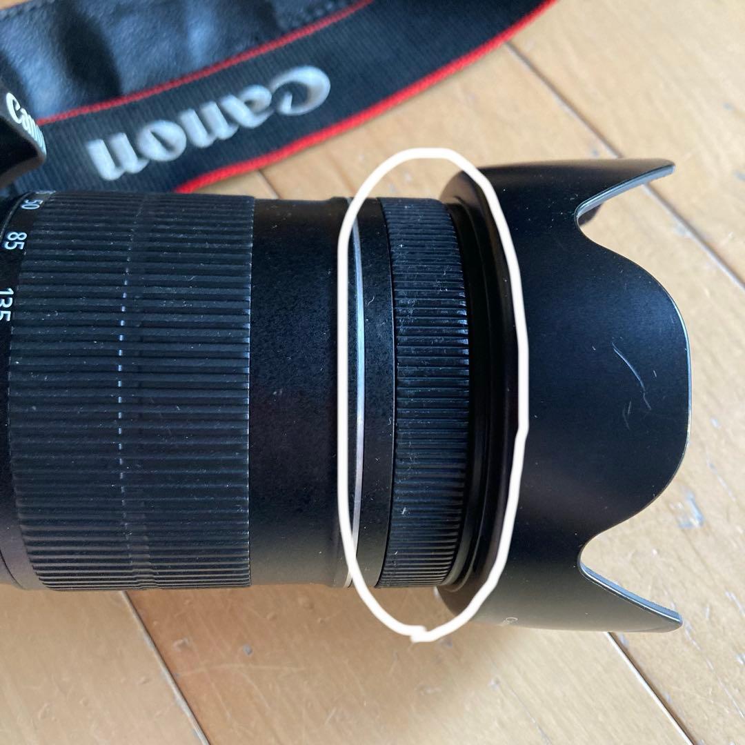 カメラ　EOS Kiss X4 EF-S18-135 IS レンズキット