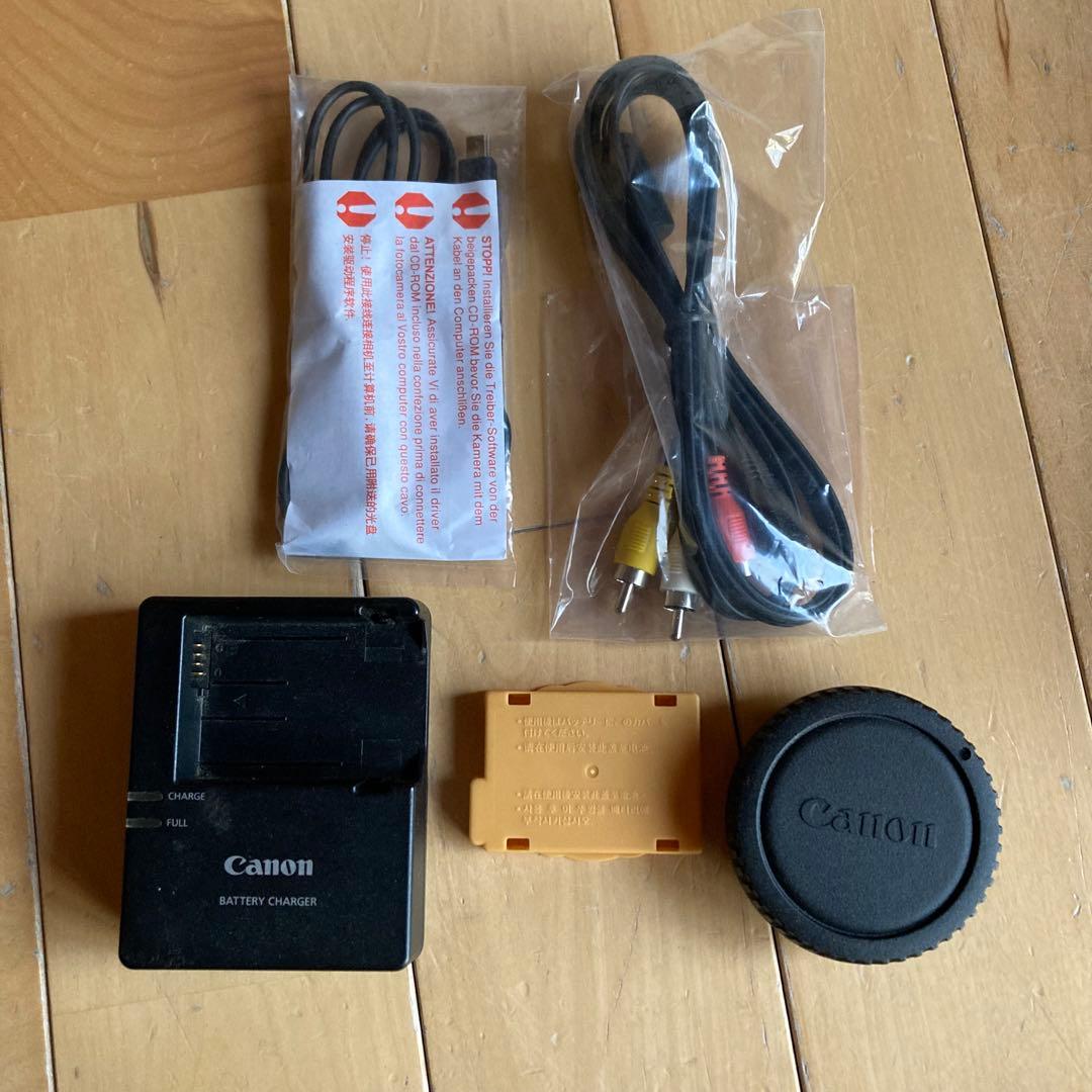 カメラ　EOS Kiss X4 EF-S18-135 IS レンズキット