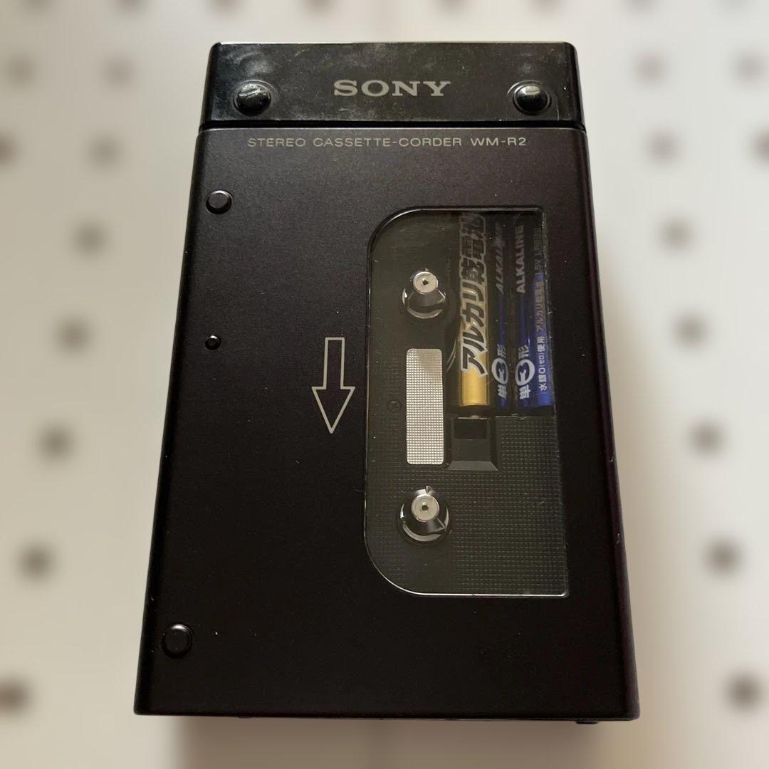 昭和レトロSONYカセットウォークマンWM-R2現状品、ジャンク品扱い、修理用！