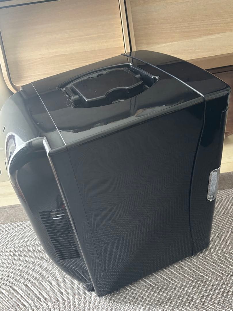 Versos 冷温庫 25L ブラックVS-470