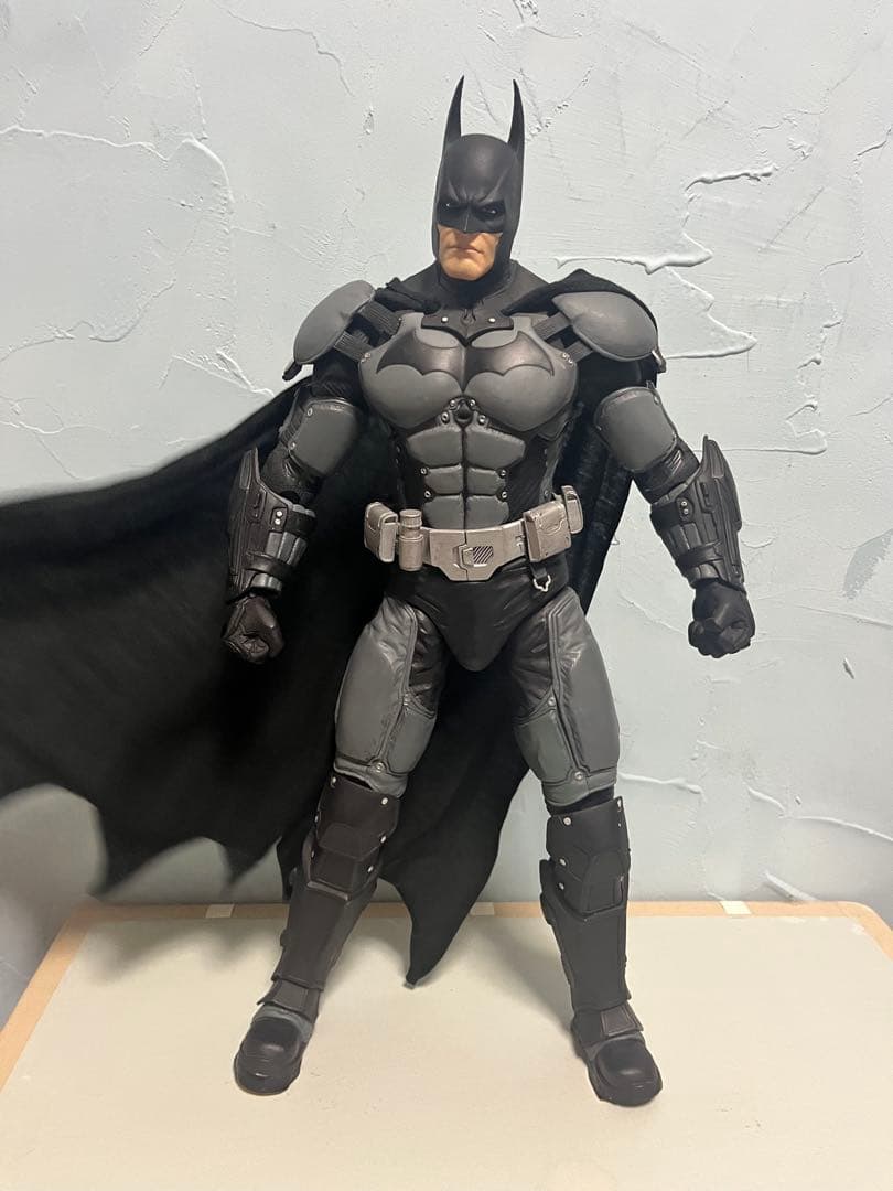 NECA ネカ 1/4 BATMAN バットマン アーカム・ビギンズ　フィギュア