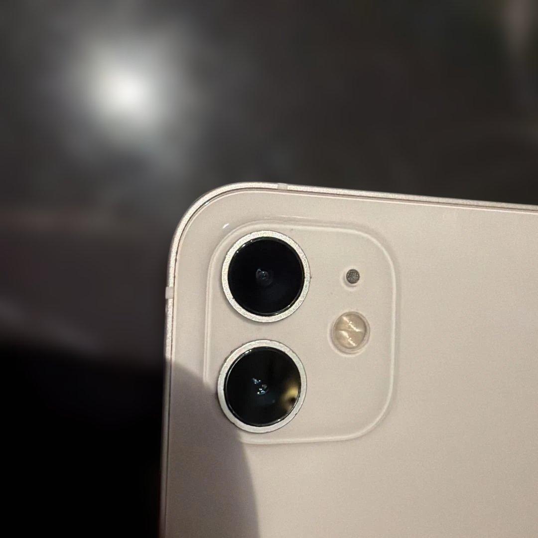 Apple iPhone 12 ホワイト本体　スマートフォンケース箱あり