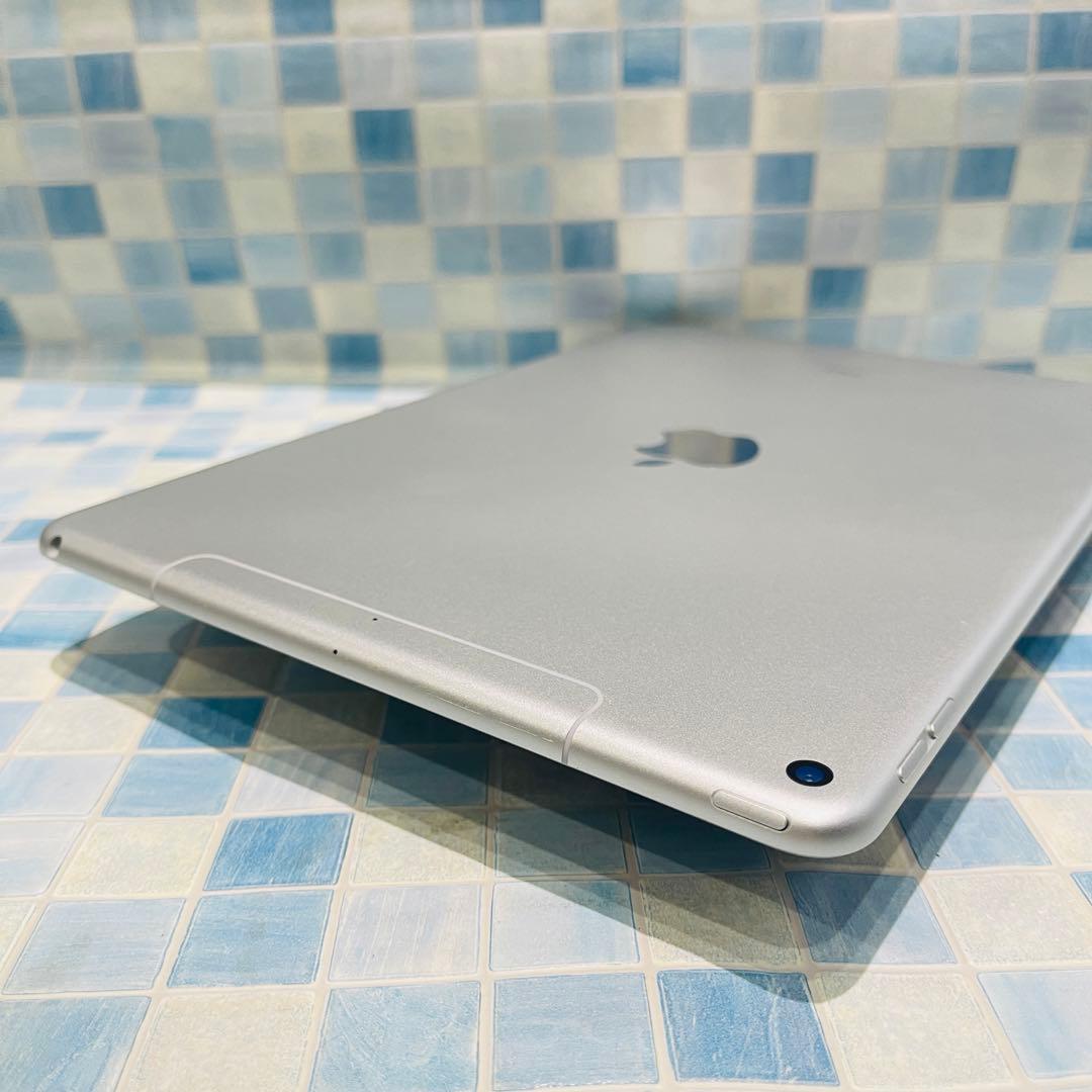SIMフリー iPad Air 第3世代 本体 64GB シルバー 電池良好