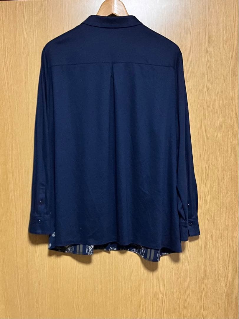 レリアンプラスハウス　ブラウス　ペイズリー柄　スカーフ柄　シャツ