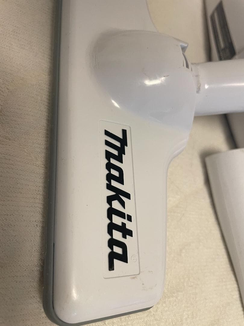 美品★マキタ コードレス掃除機 サイクロンセット 14.4V CL140FDZW