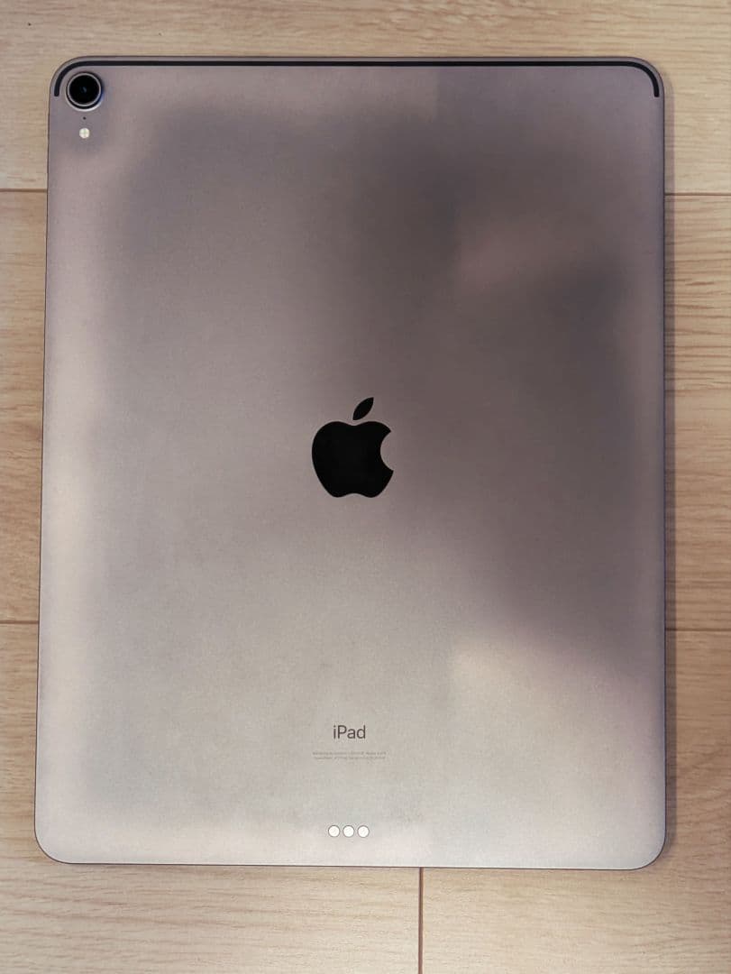 iPad Pro 12.9インチ（第3世代）＋純正キーボードカバーセット