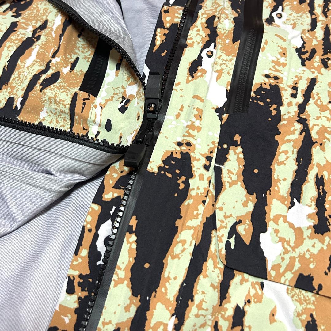 新品　XLサイズ　ノースフェイス　フューチャーライト RTG ジャケット　迷彩