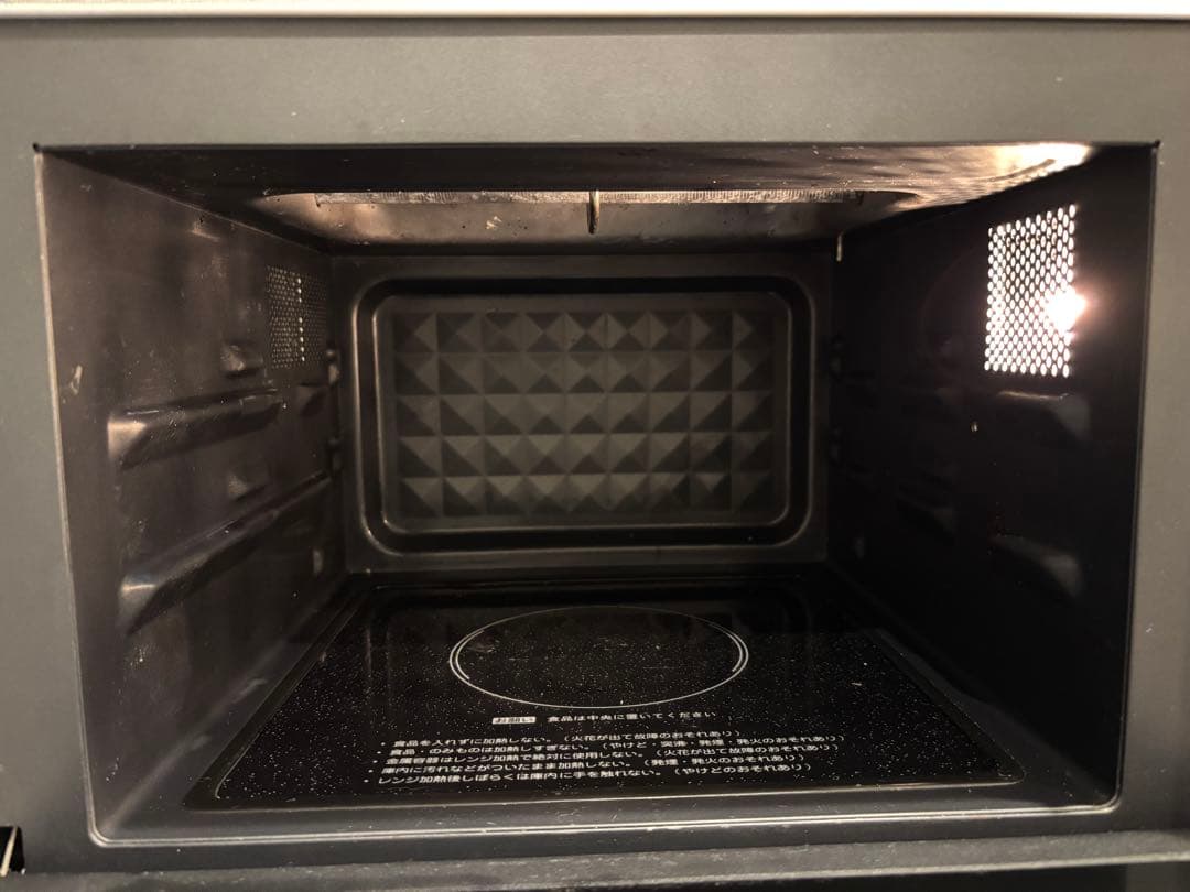 美品大特価！早い者勝ちアイリスオーヤマMO-F1807-Wオーブンレンジ18L白