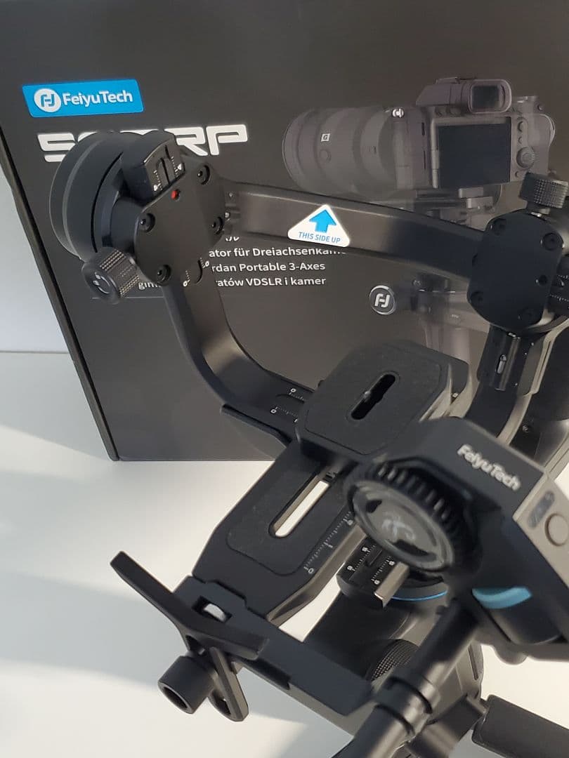 液晶付FeiyuTech SCORP