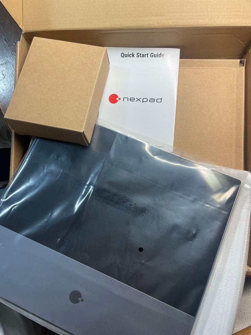 ディスプレイ・モニター本体 NexPad USB-C Portable Monitor for Laptop