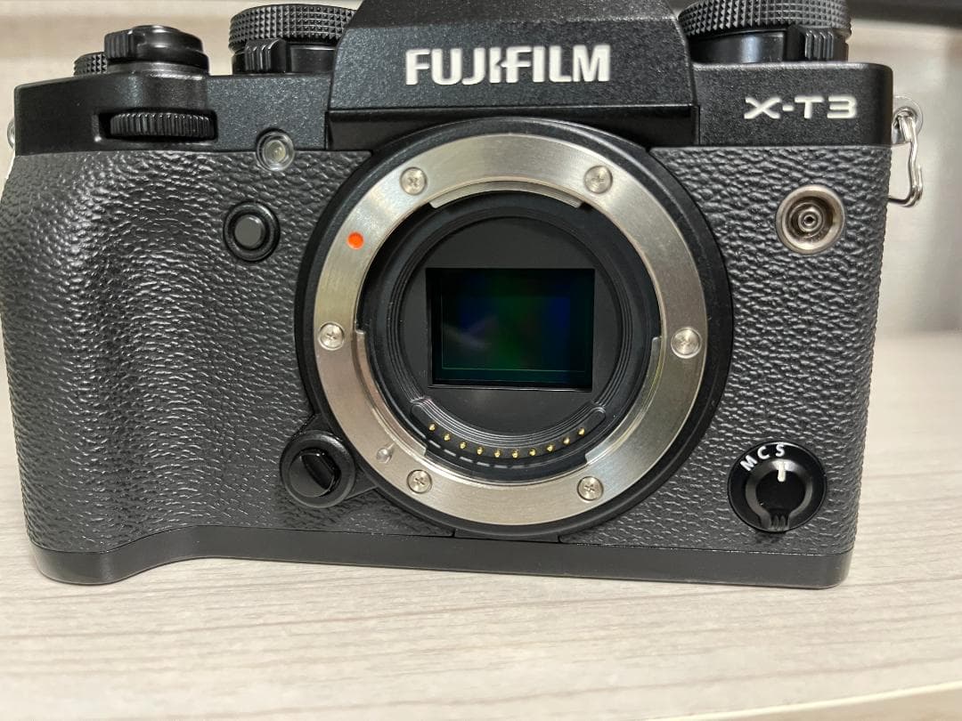 シャッター回数21枚！ フジフイルム X-T3 ボディ ブラック