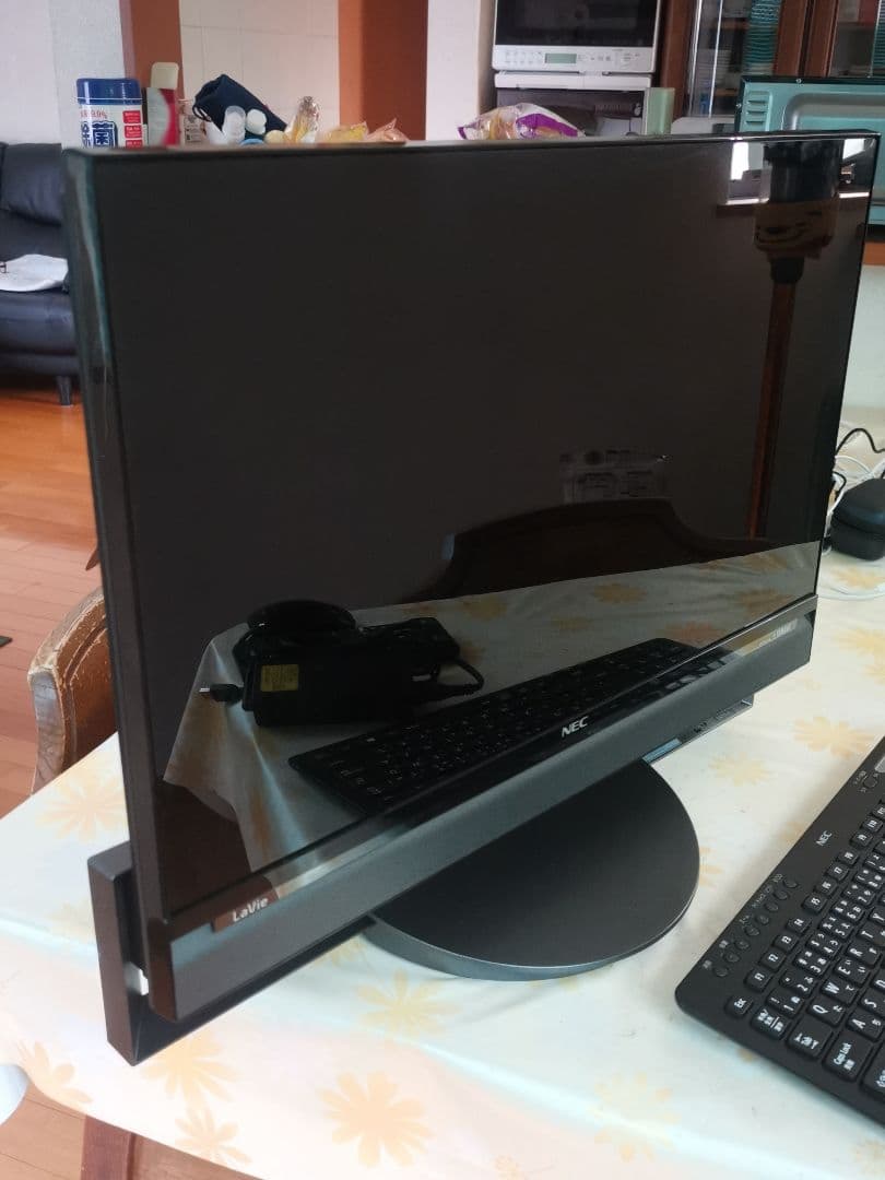 NEC一体型デスクトップパソコン LAVIE DA770/A
