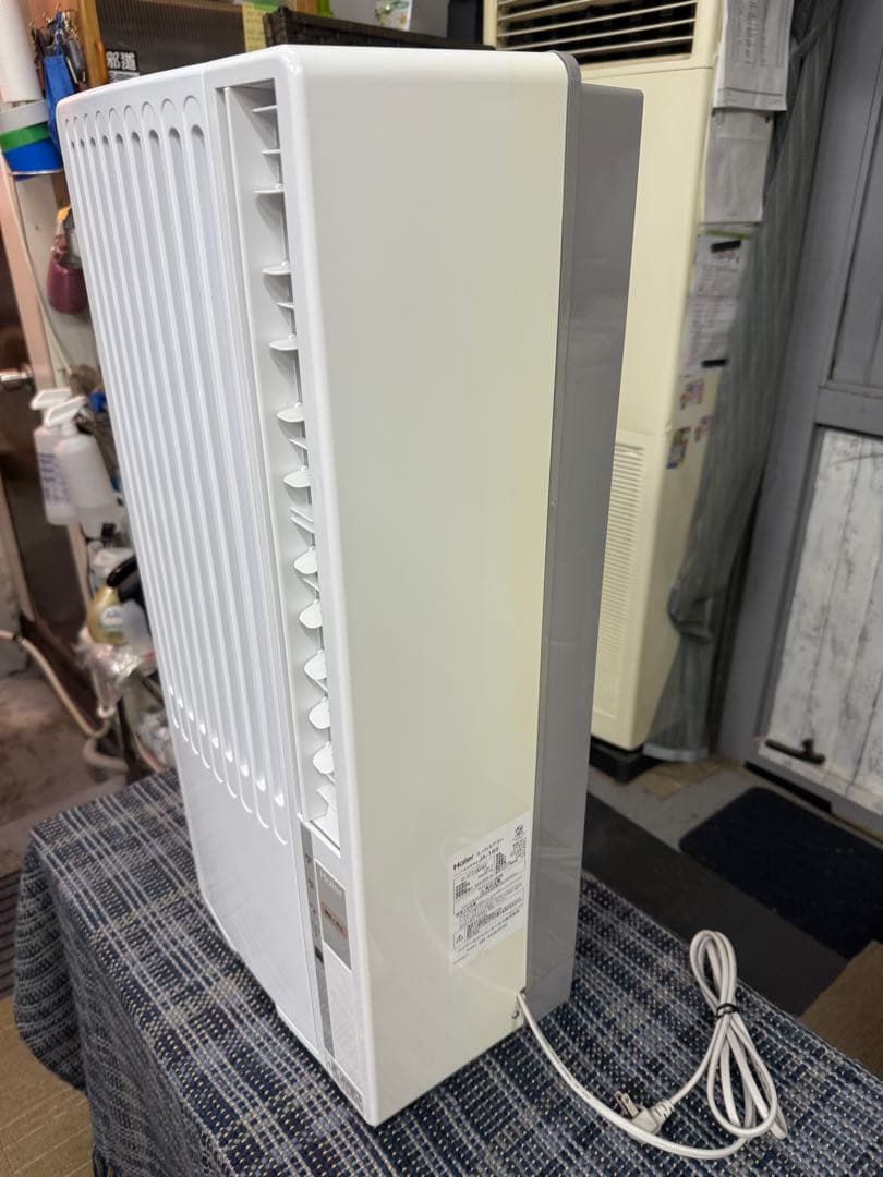 【シーズンオフの為お安くしております】ハイアール　ウインドエアコン　JA-16S