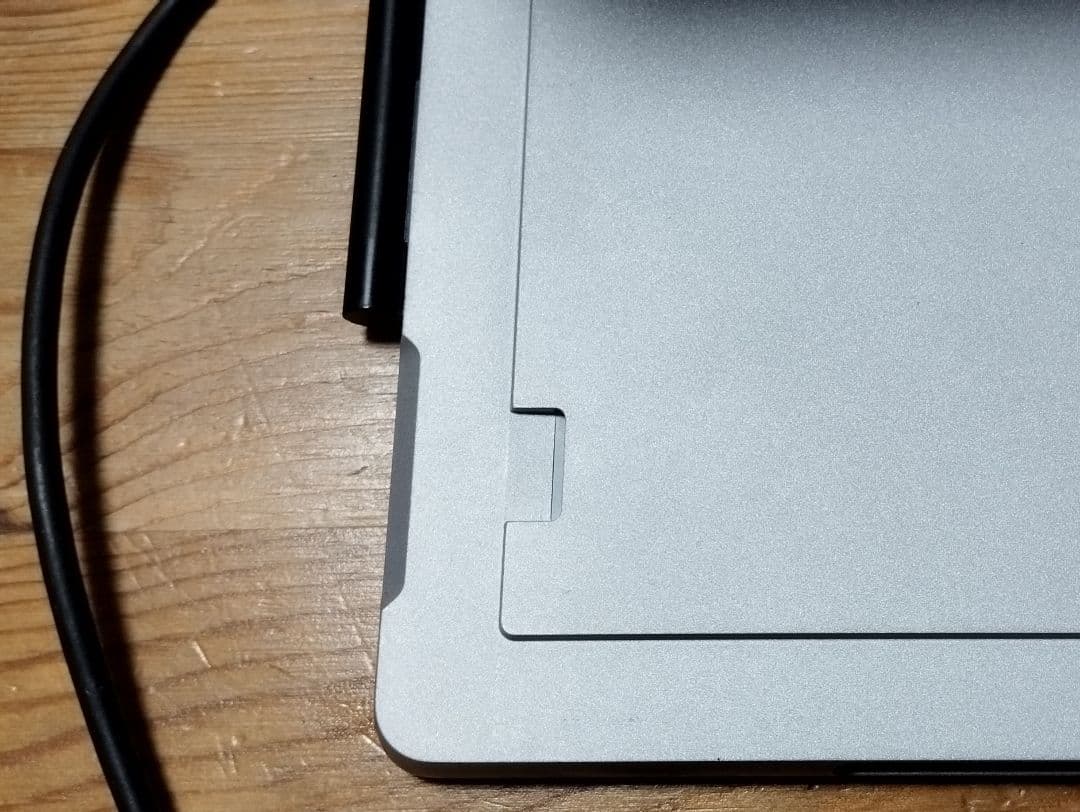 Surface Pro (第 5 世代) 訳アリ 動作OK 充電不可