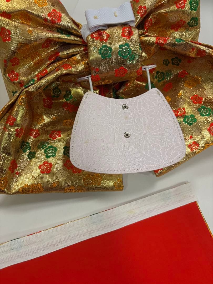 七五三　女の子着物セット　華やかピンク　花車　雪輪　金箔たたき　撫子