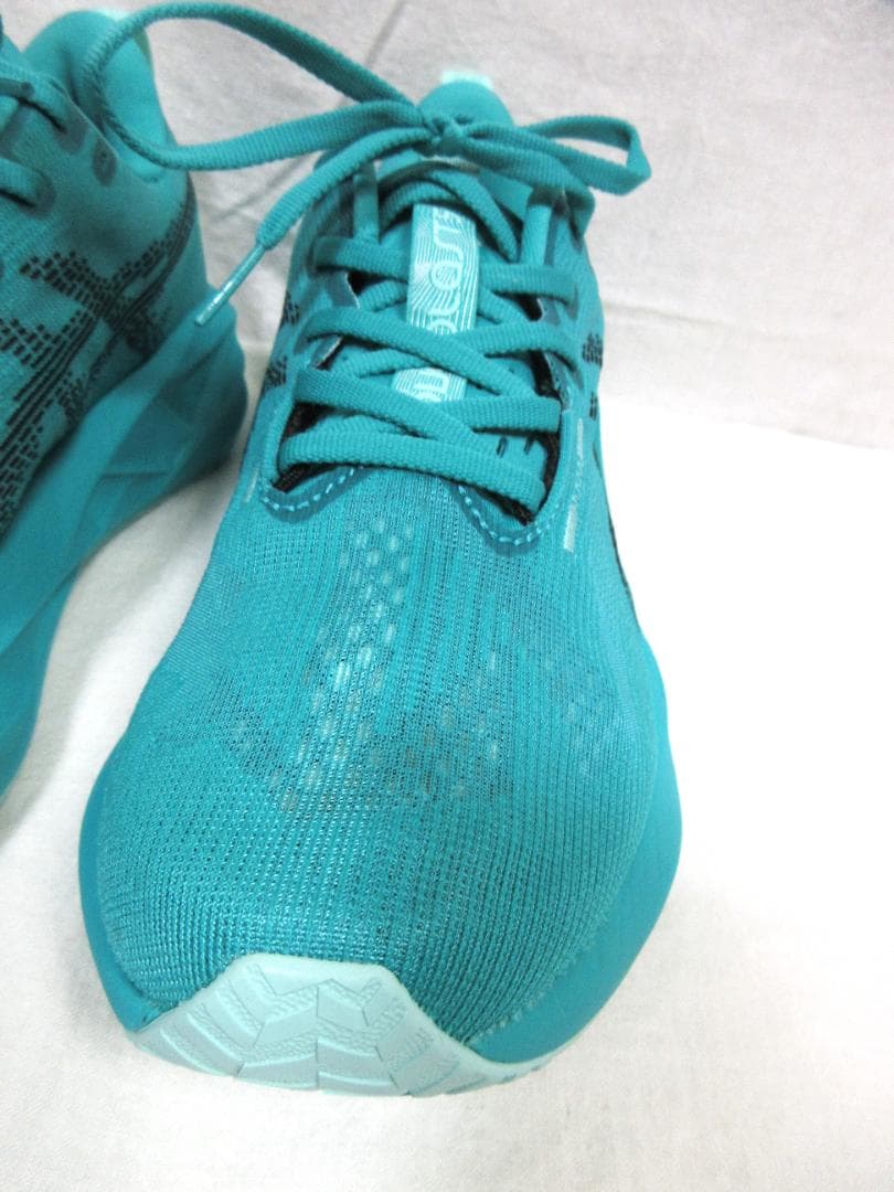 アシックス NOVA BLAST ノヴァブラスト　ランニングシューズ