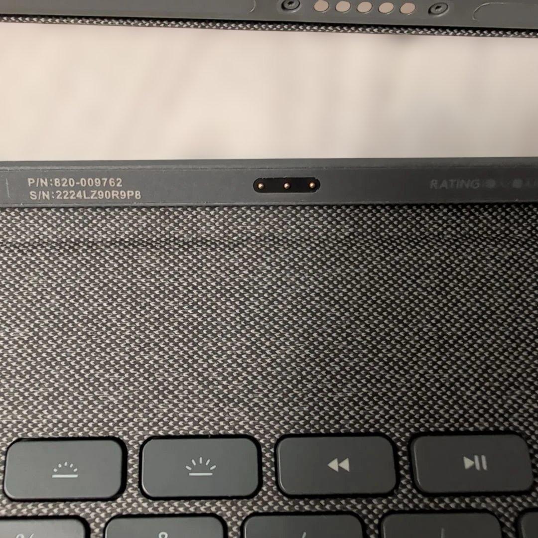 iPad Pro 12.9用 M1/M2対応 キーボードケース トラックパッド付