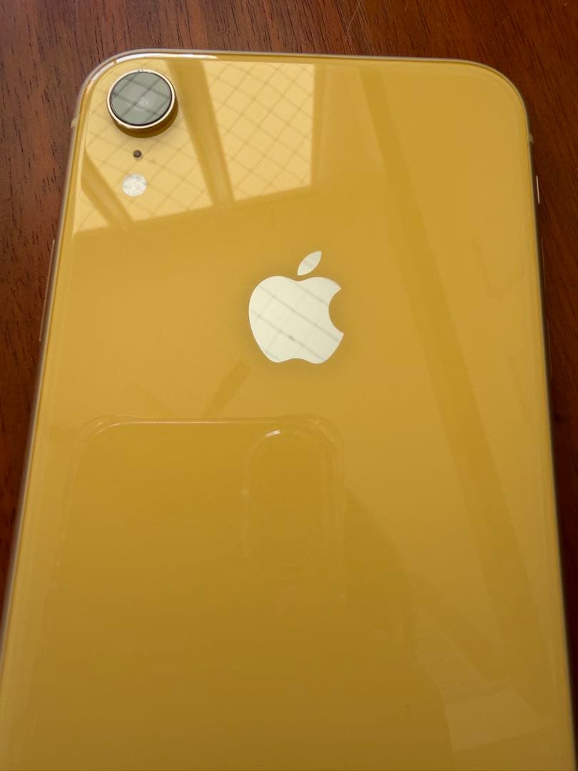 iPhone XR イエロー　SIMフリー 64GB 美品！