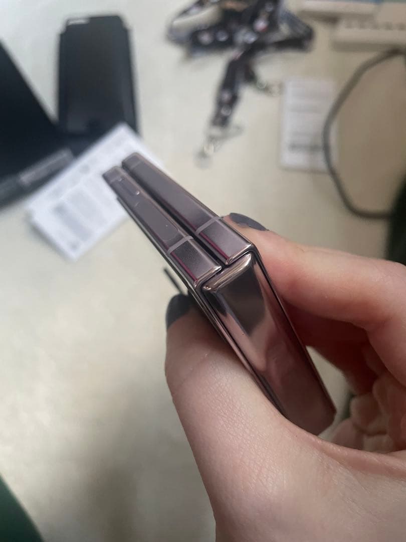 ナツ竹中Samsung Galaxy Z Flip5パープル 本体