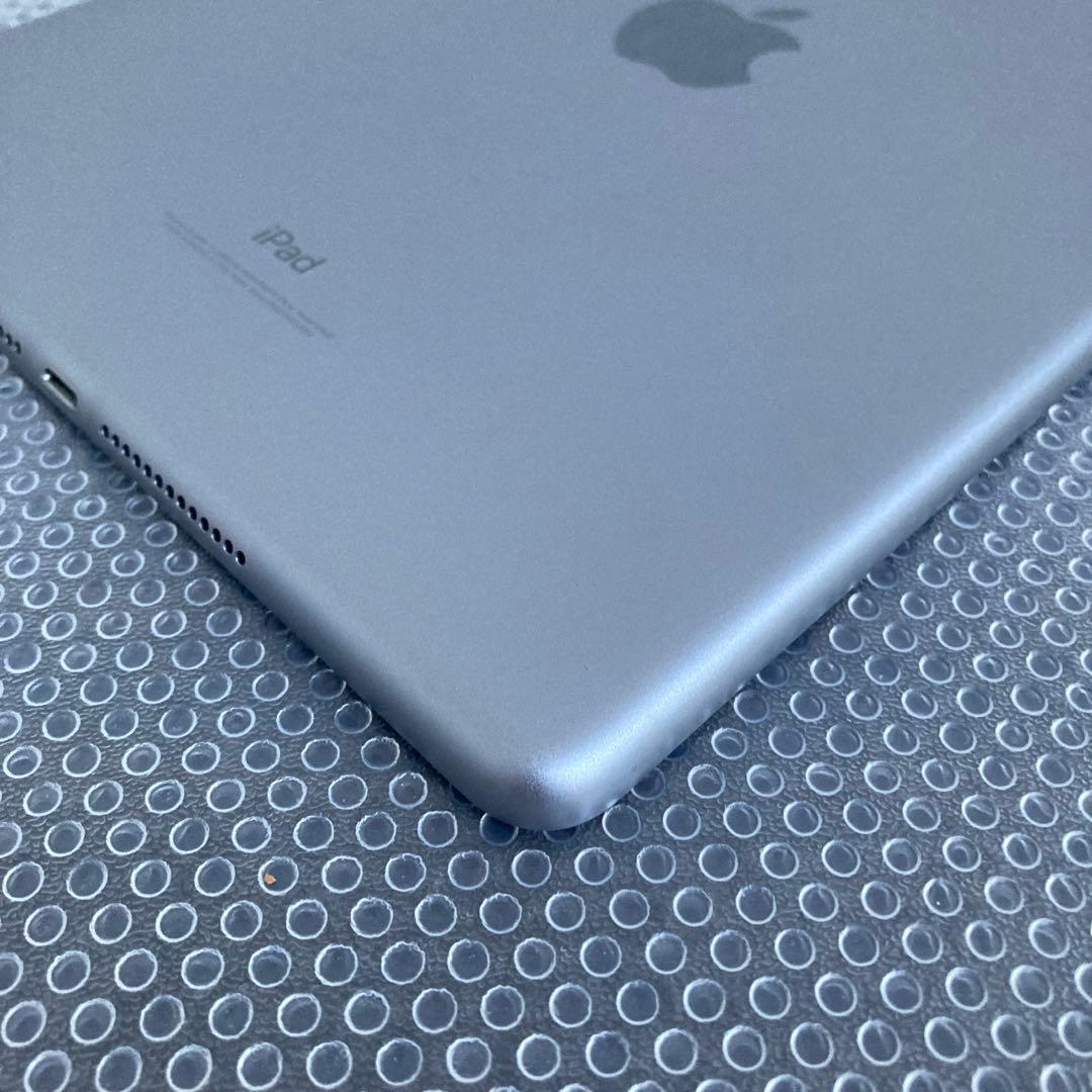 2935【早い者勝ち】美品☆iPad6 第6世代 128GB WIFIモデル☆