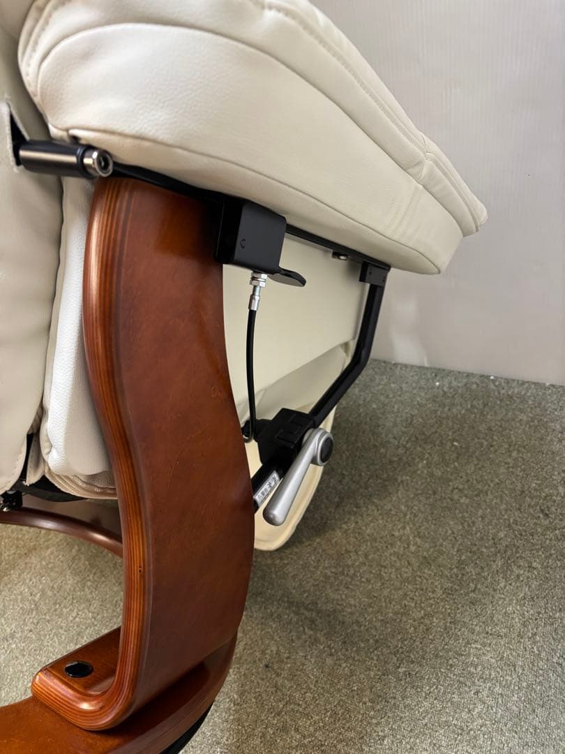 【美品】① タマリビング　ニース　回転式リクライニング　パーソナルチェア