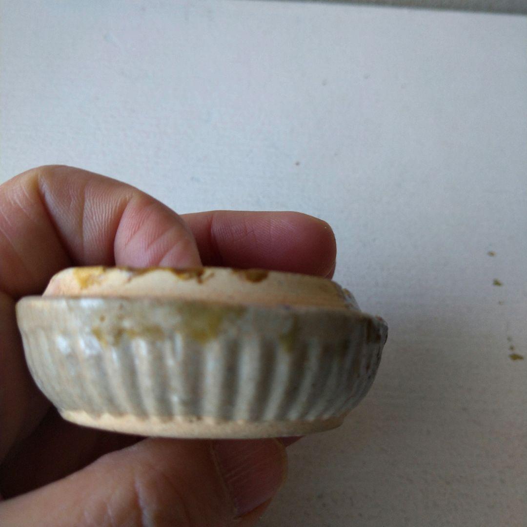 香合 古支那陽刻 香盒