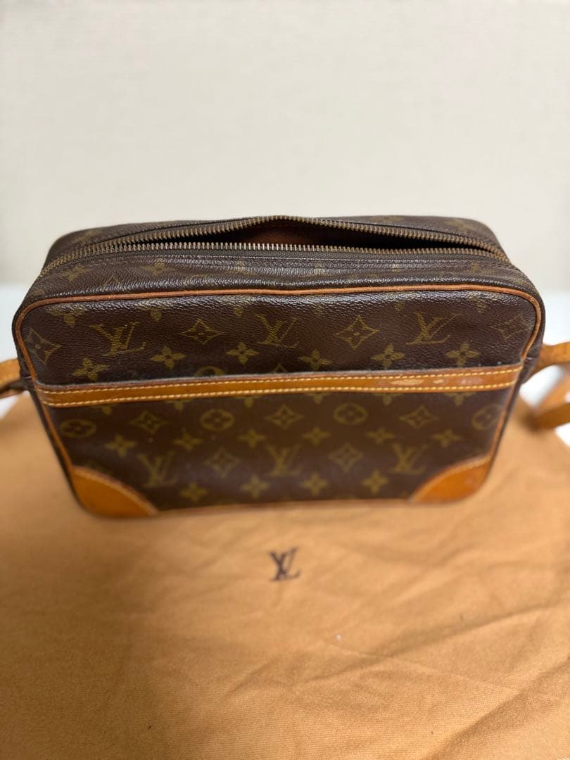 ピ*ア様 Louis Vuitton モノグラム ショルダーバッグ