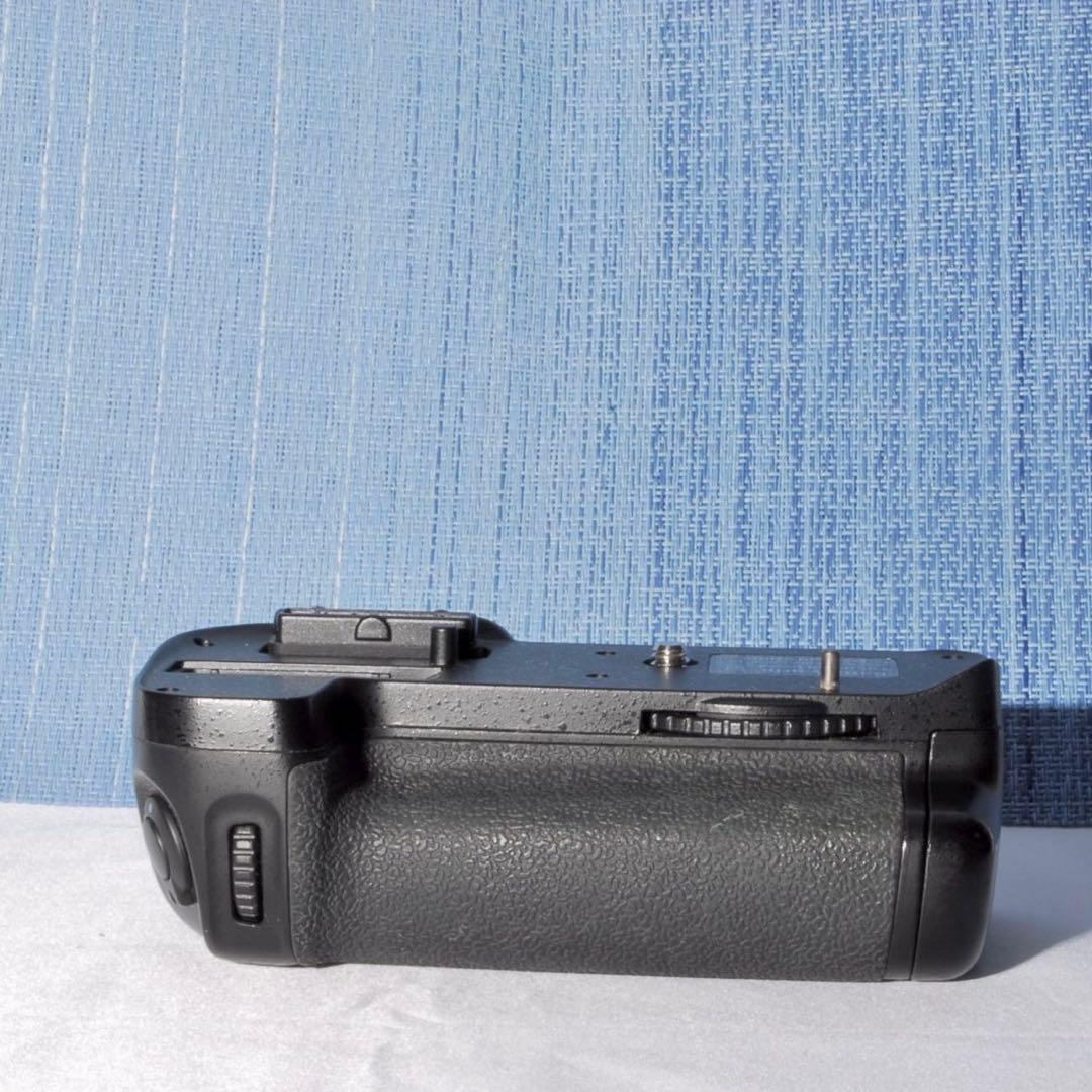 バッテリーオプション付き！❤️ニコン D7000 ♥️大人気ハイアマチュア機❤️