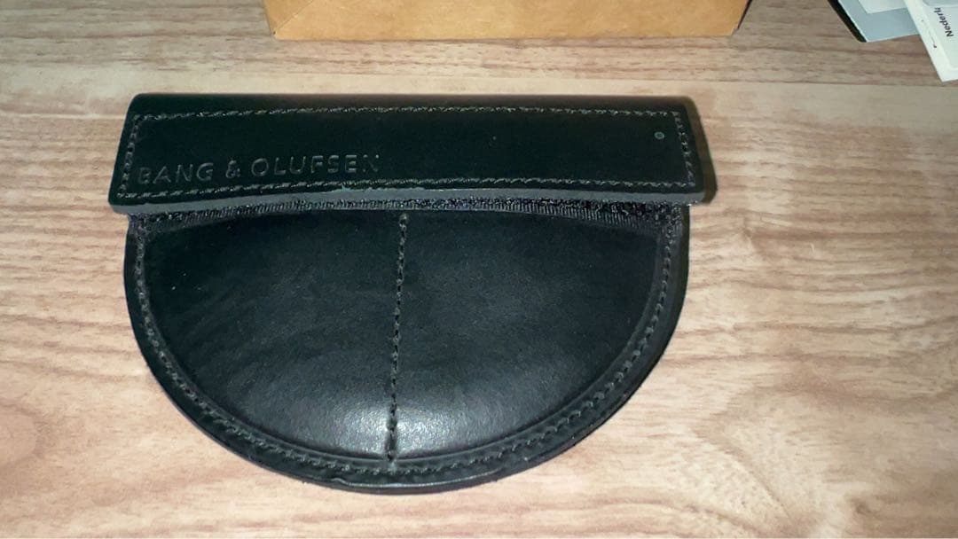 イヤホン BANG&OLUFSEN Headphone A8