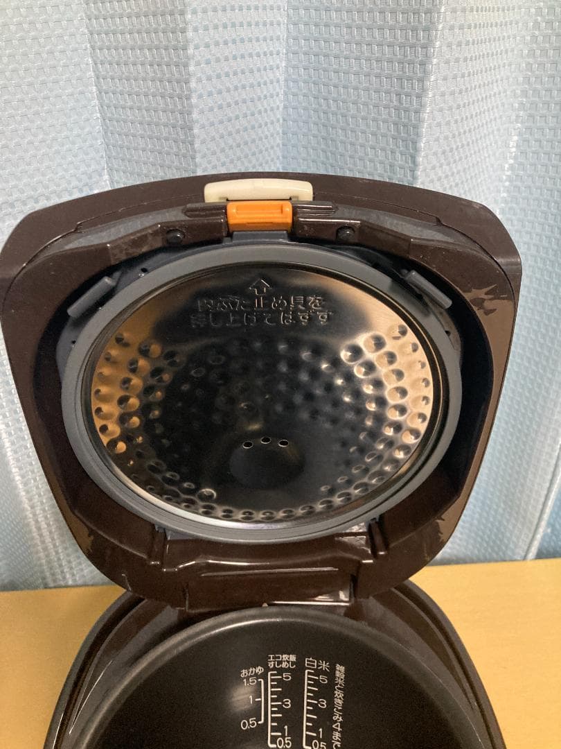 ★★2022年製 Zojirushi NW-VH10 IH炊飯ジャー5.5合★