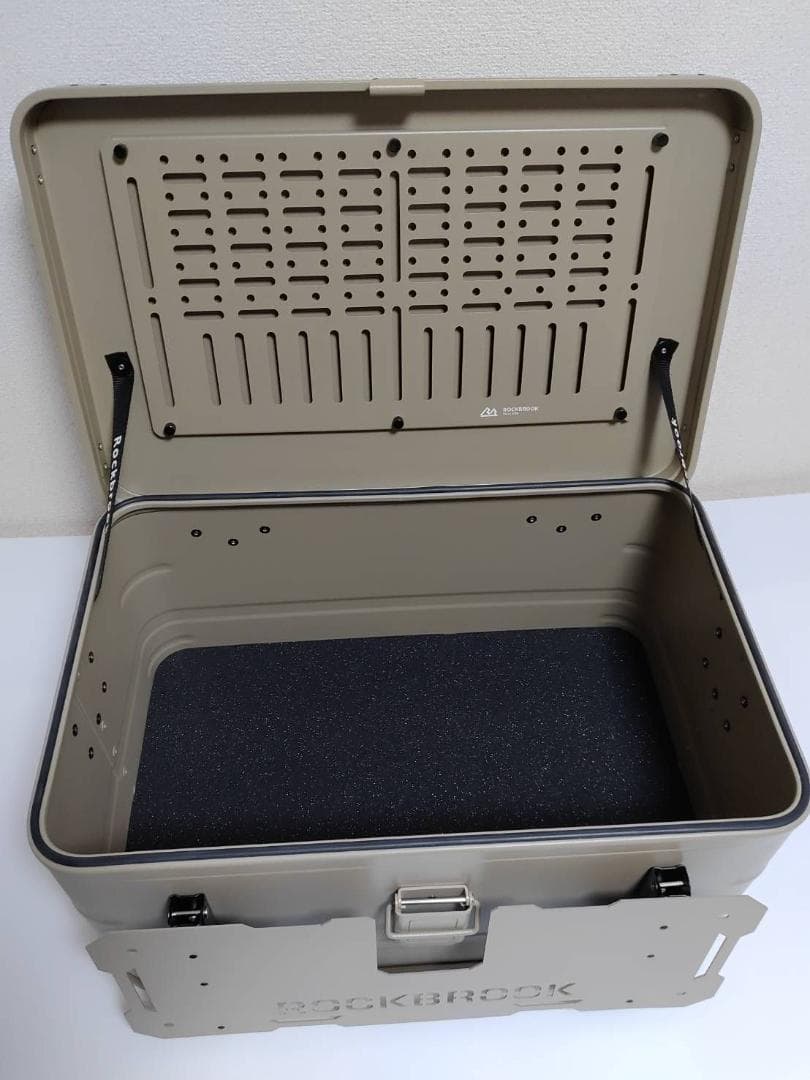 アルミコンテナ　50L　フルカスタム　カーキー　キャンプ　新品送料込み