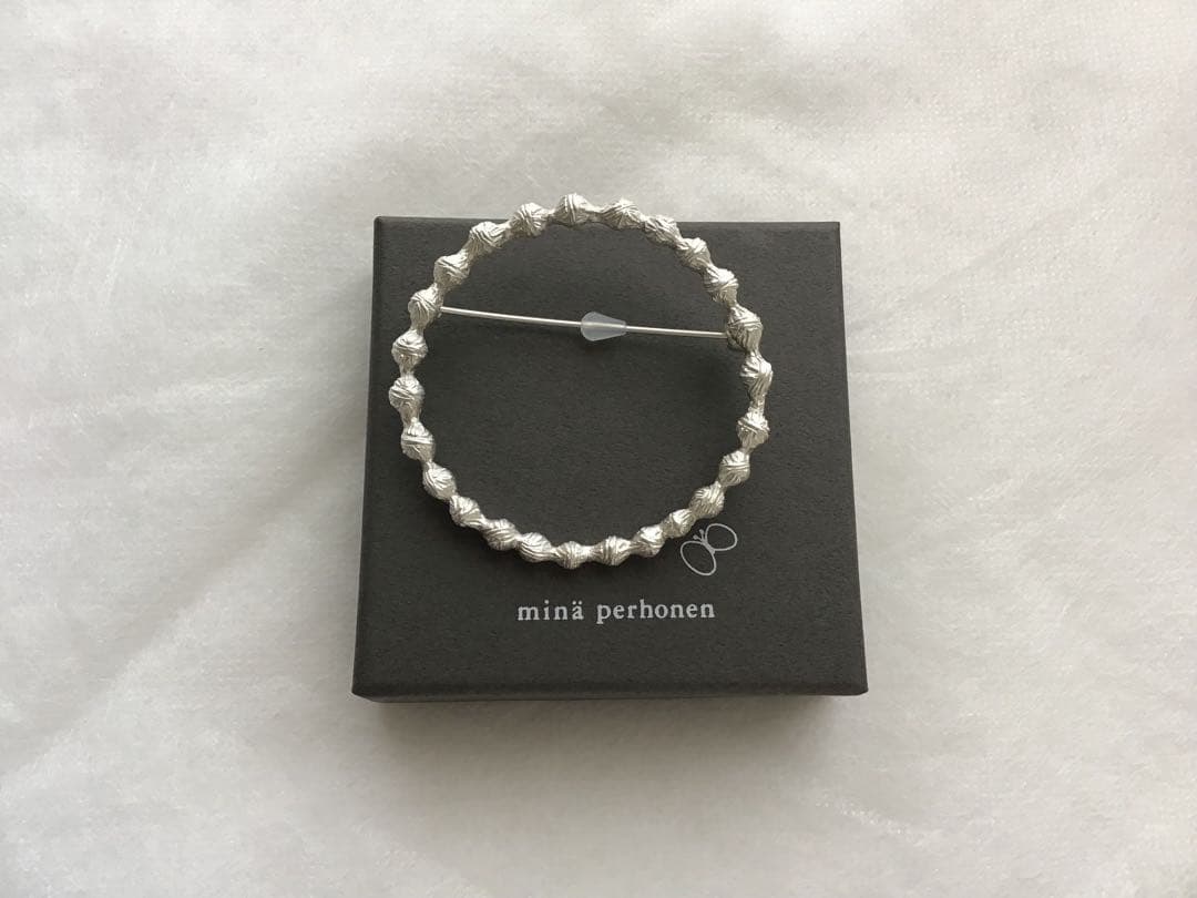 ミナペルホネン　tambourine ブローチ　シルバー