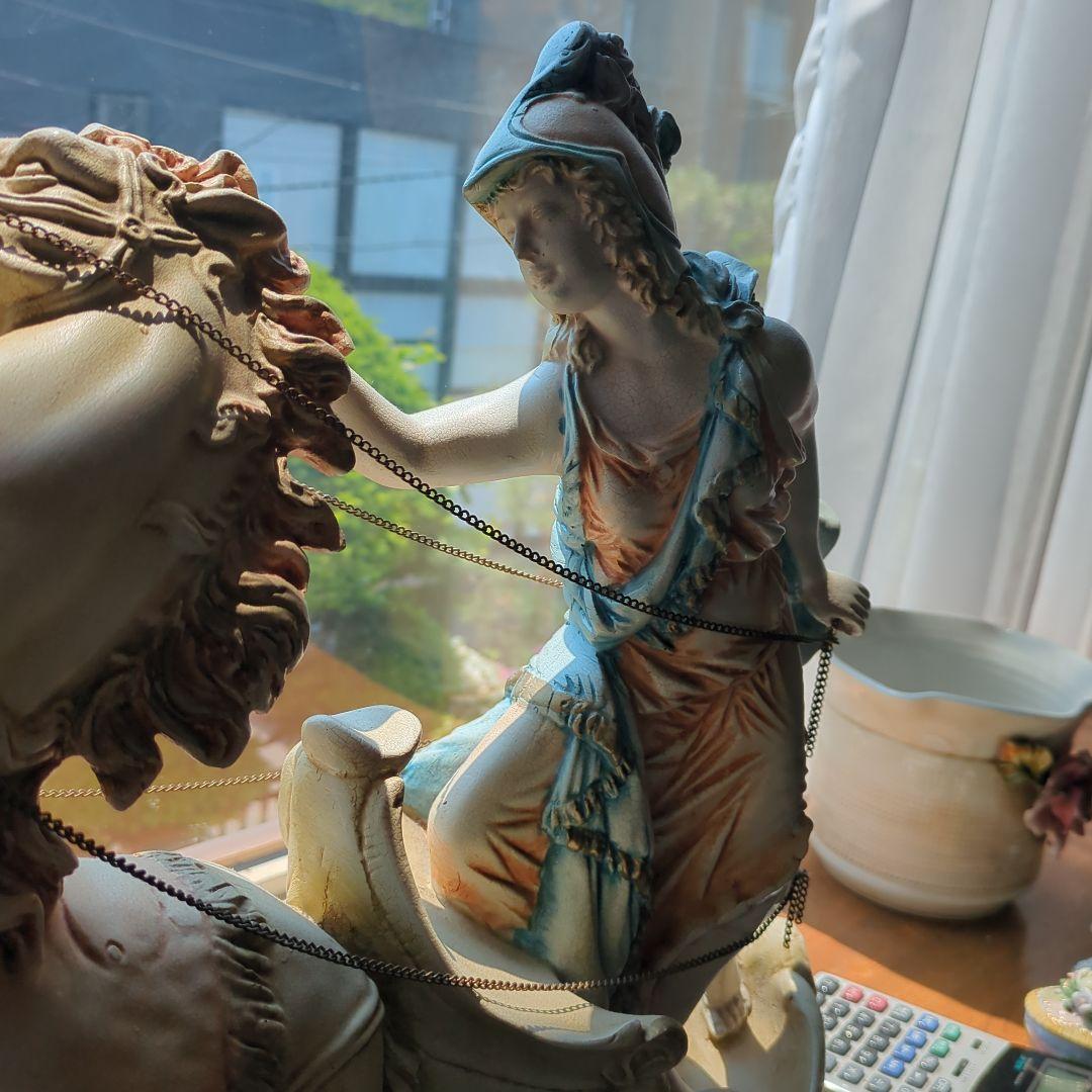 ローマ女性兵士像