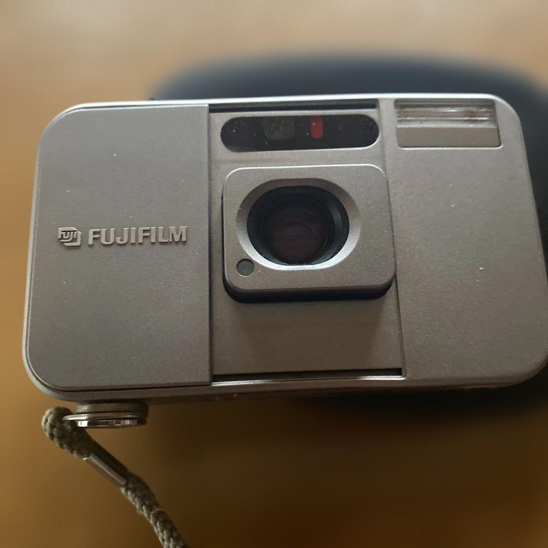 FUJIFILM TIARA シルバー フィルムカメラ