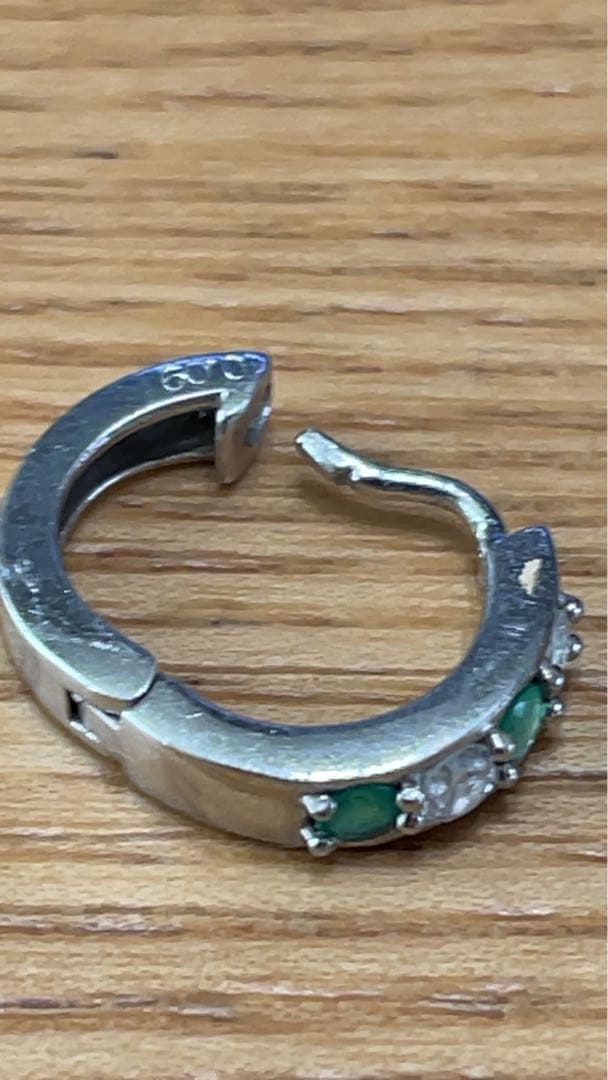 Pt900 約1.6g 天然エメラルド 天然ダイヤモンド 片耳ピアス