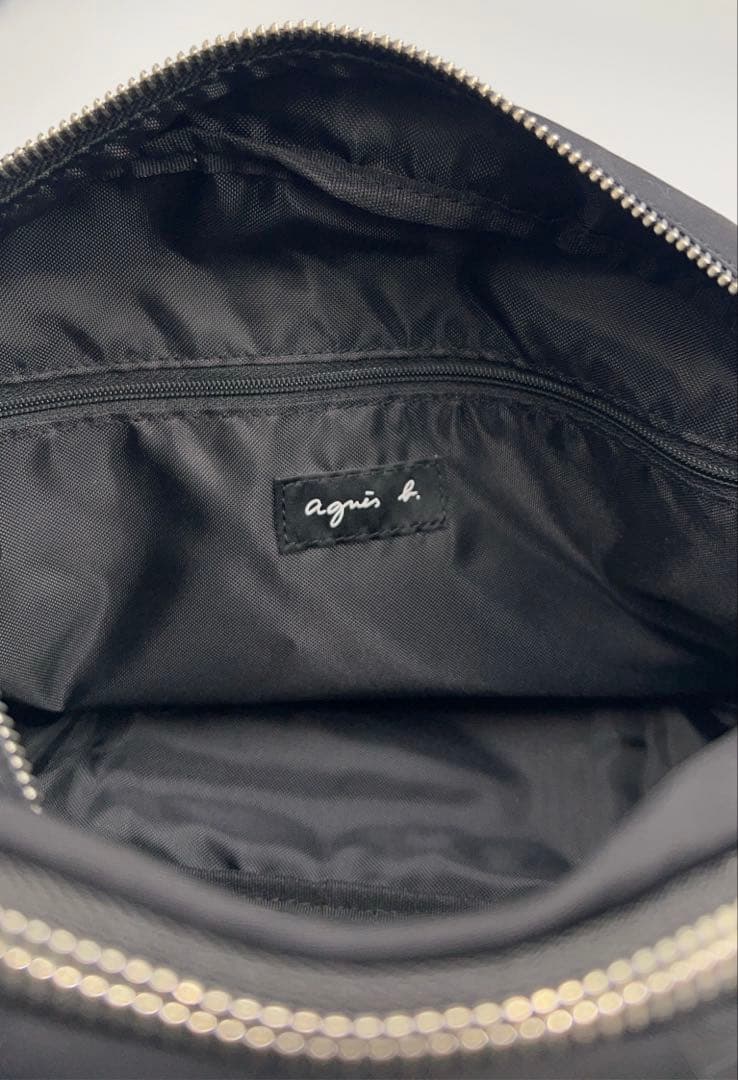 美品✨agnes b.アニエスベー　ナイロン　ショルダーバッグ　黒　ブラック