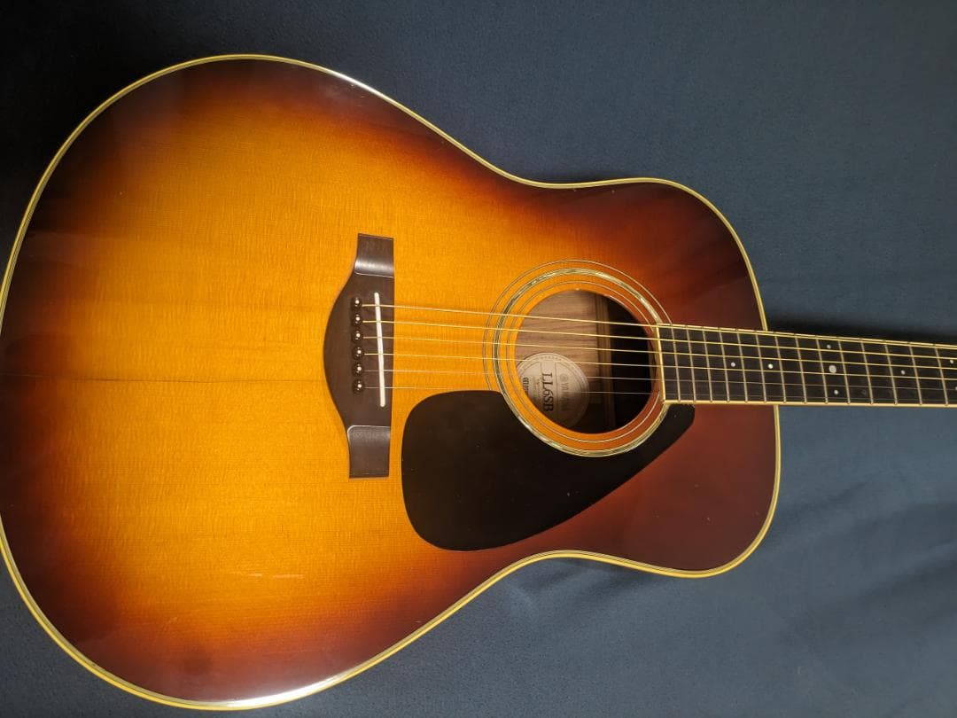 ■YAMAHA LL6SB ビンテージギター 激鳴、激美 送料は無料 !