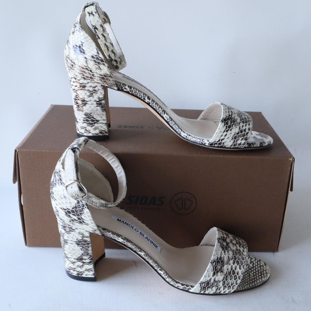 未使用マノロブラニク　7cmヒールサンダル 37 24cm パイソンレザー