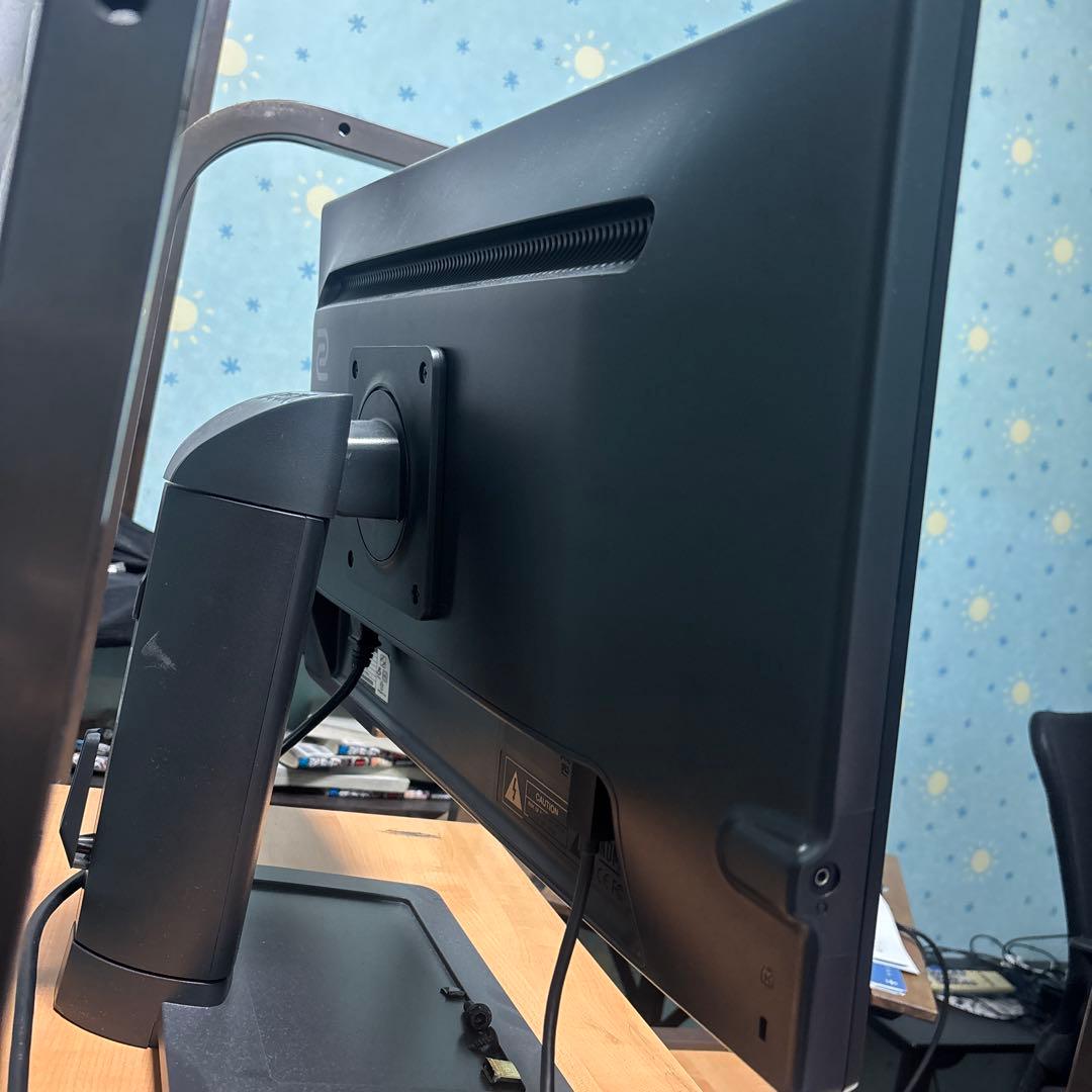 BenQ GL2460 24インチ モニター1