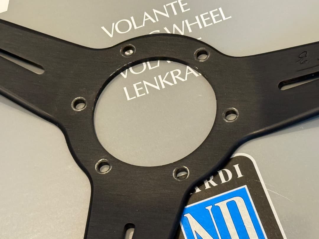 NARDI クラシック　WOOD　正規品 ウッド/ブラックスポーク N122