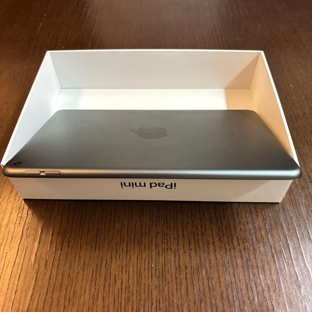 美品 中古 iPad mini 第5世代 Wi-Fi 64GB スペースグレイ