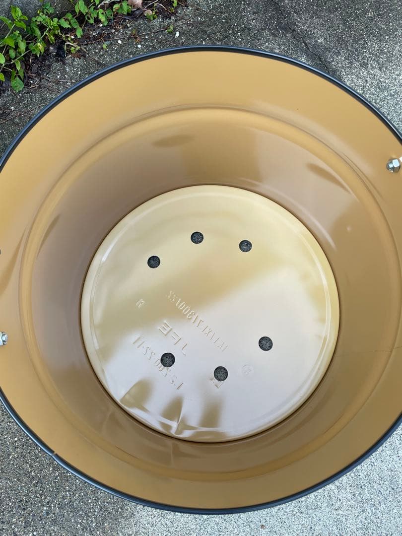 ドラム缶 プランター 半切り 下半分 持ち手と穴あり