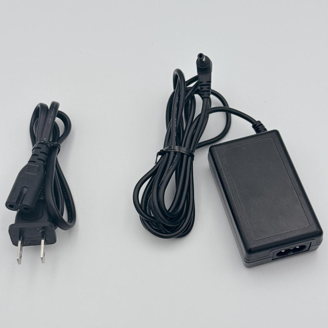 ほぼ未使用 Panasonic デジタルビデオカメラ HDC-TM35 32GB