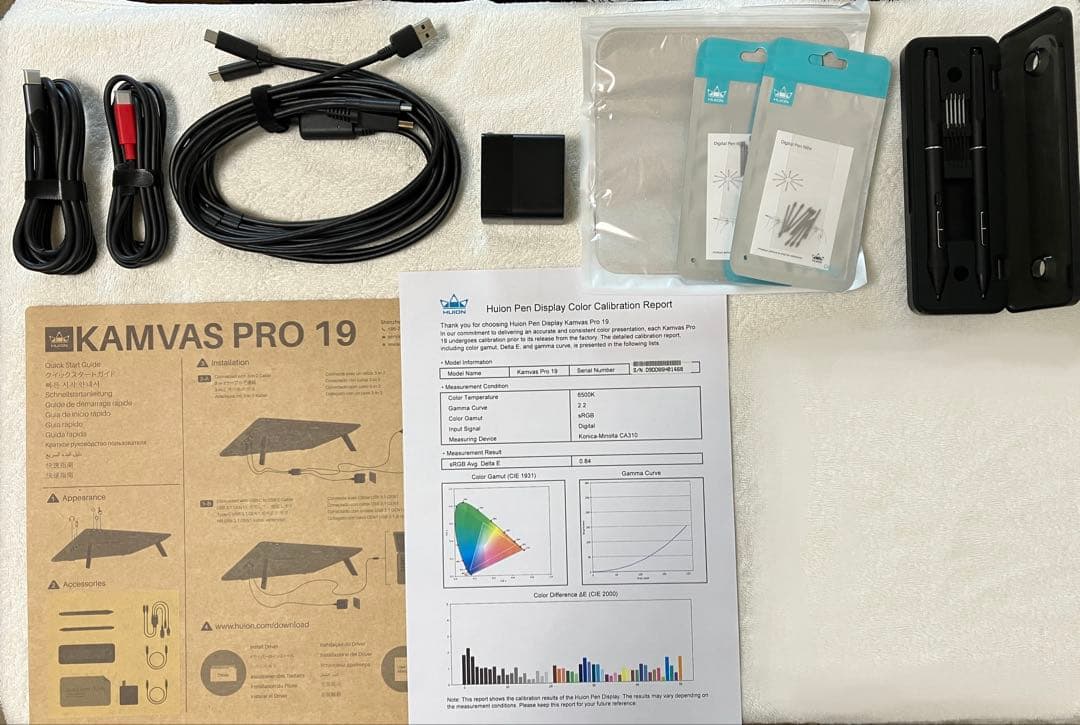 HUION Kamvas Pro 19（グローブ・左手デバイスなし）