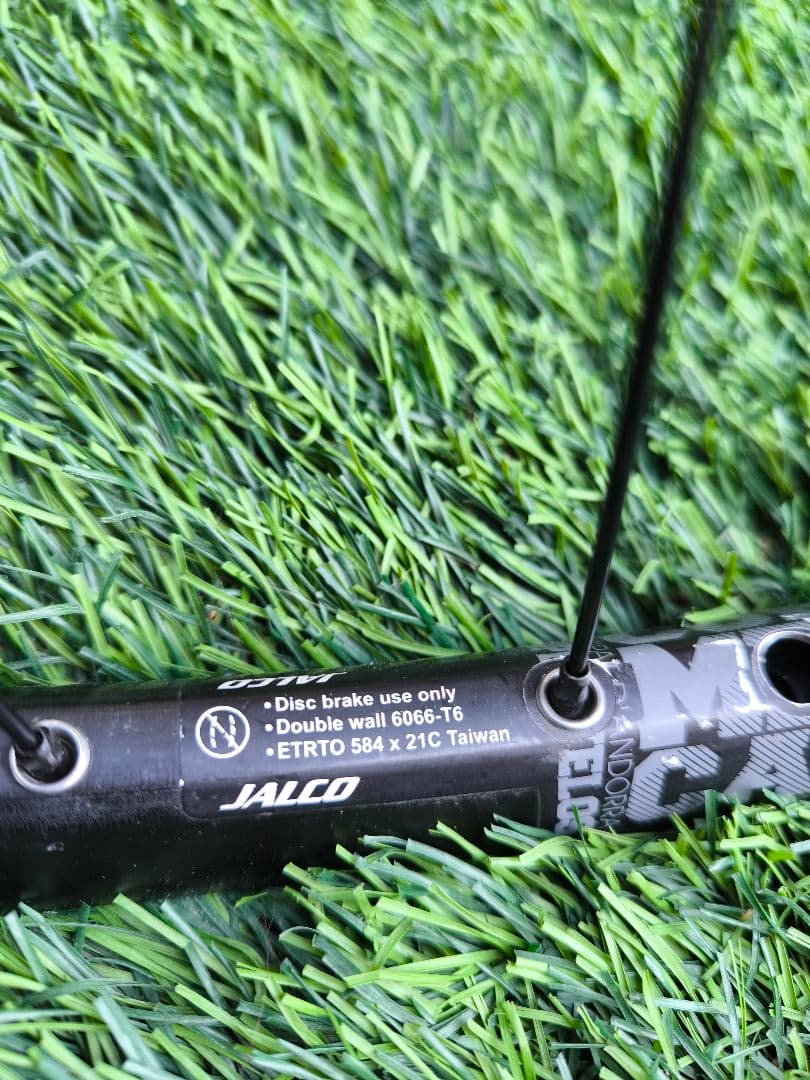 Commencal 27.5インチ MTBホイール 前後セット