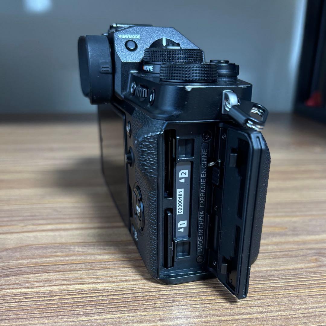 m*1様 【最終価格】Fujifilm XT4 富士フイルム　タムロン18-30