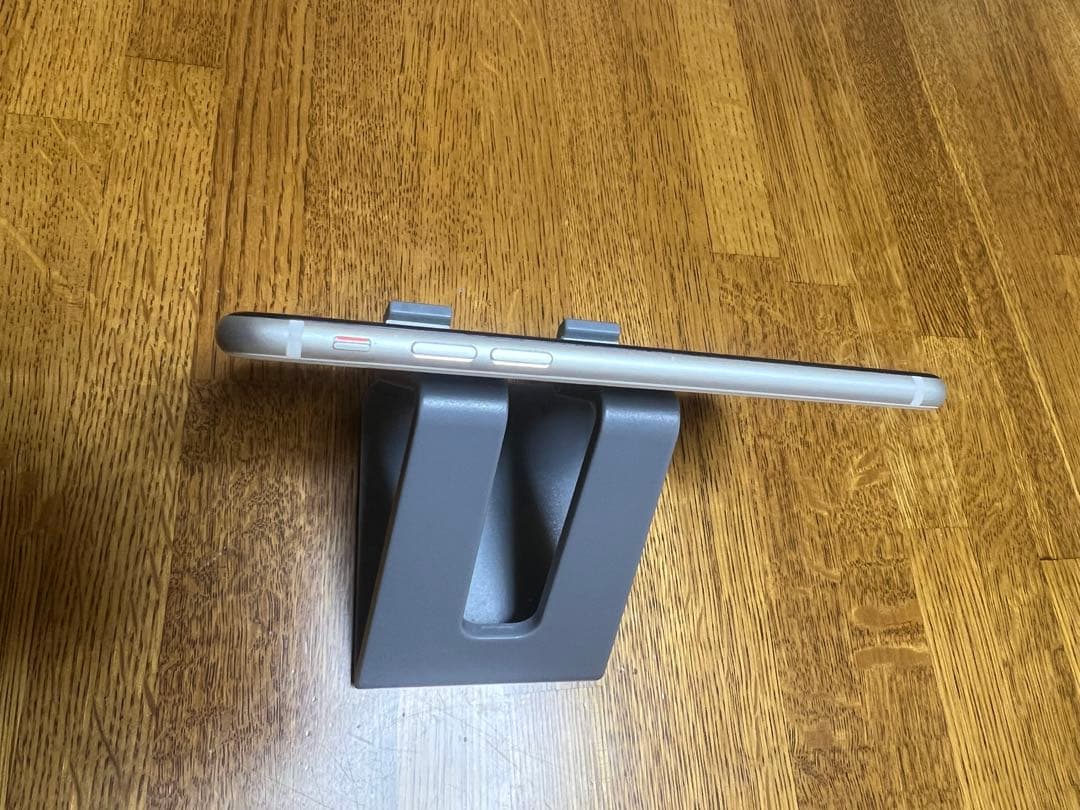 iPhone SE 第二世代 128GB ホワイト