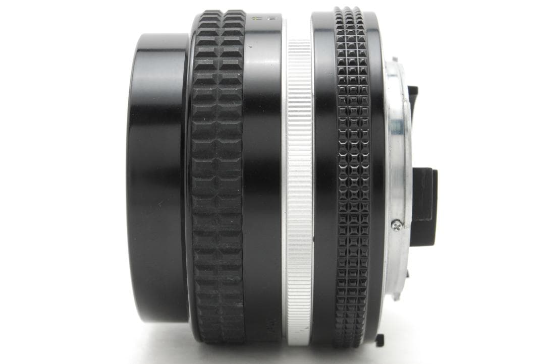 Nikon NIKKOR　Ai-s 20mm f/3.5 レンズ