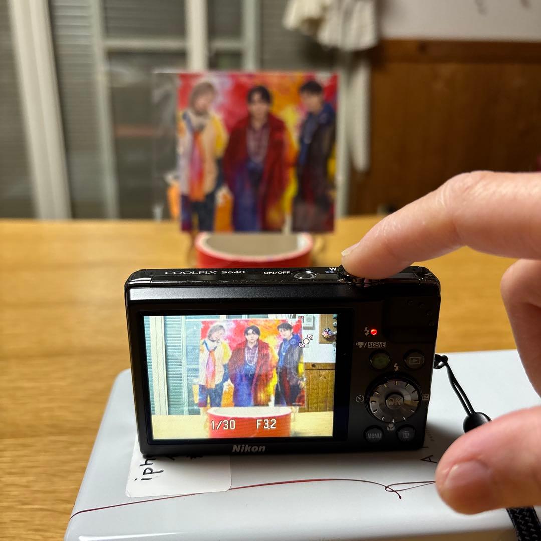Nikon COOLPIX S640 本体 充電器付き