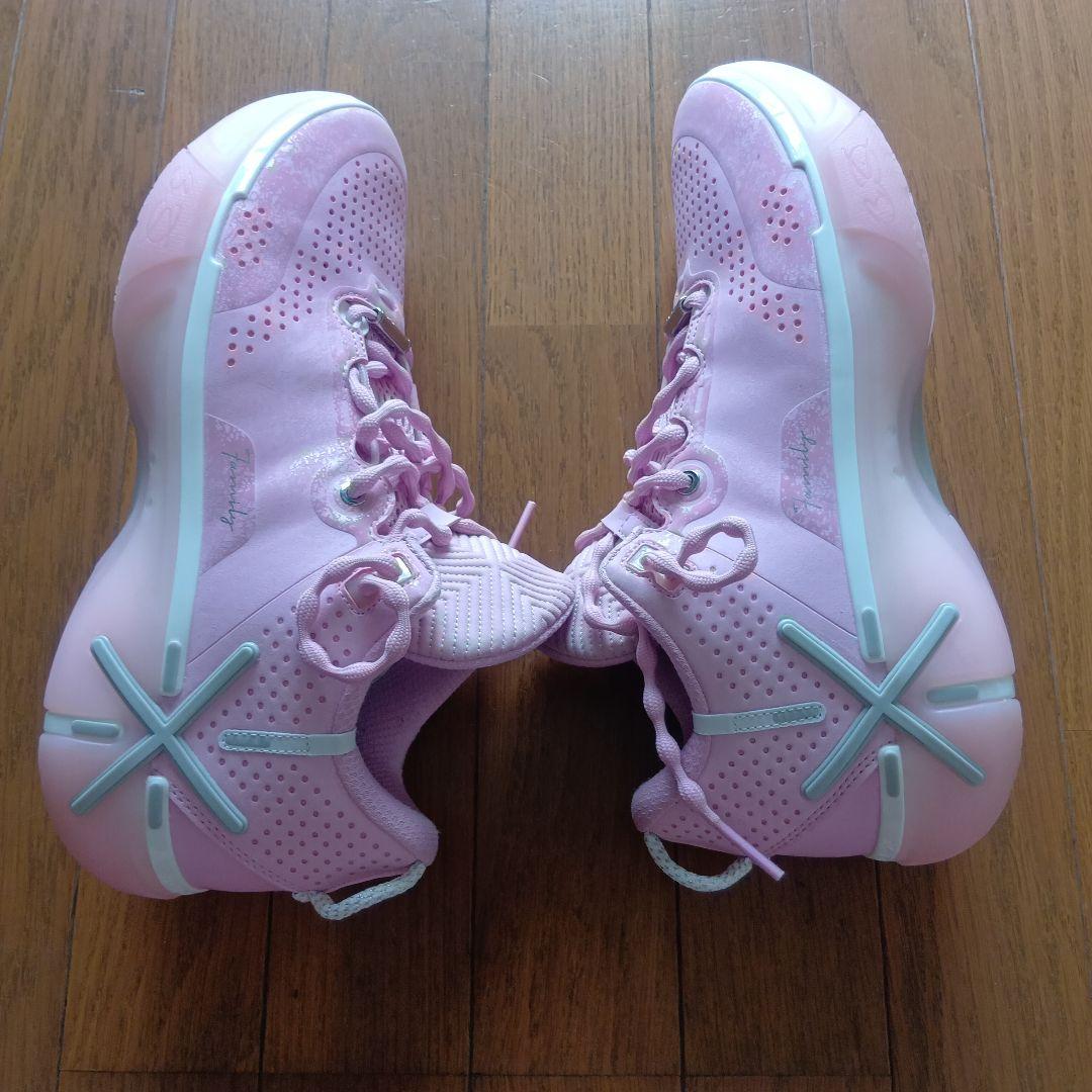 LI-NING バスケットボールシューズ